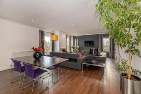 Click the photo for more details of 1/2, St. Andrews Drive, Pollokshields, Glasgow