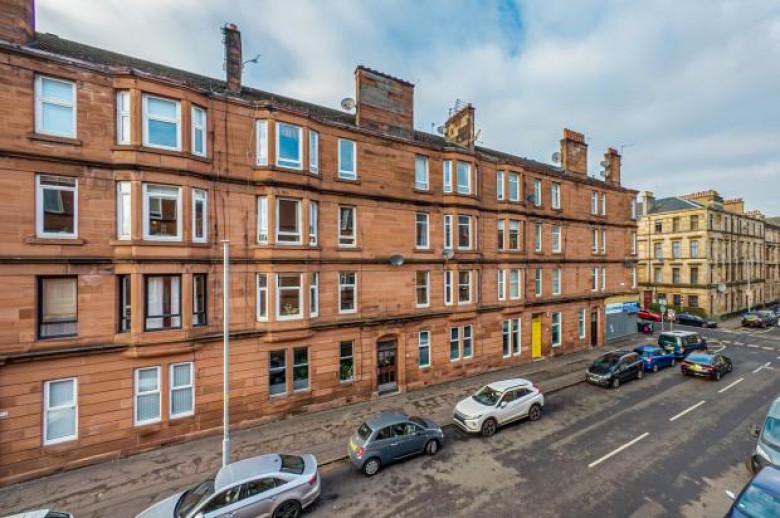 Click the photo for more details of 3/1, Daisy Street, Govanhill, Glasgow