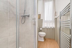 Images for 3/1, Daisy Street, Govanhill, Glasgow