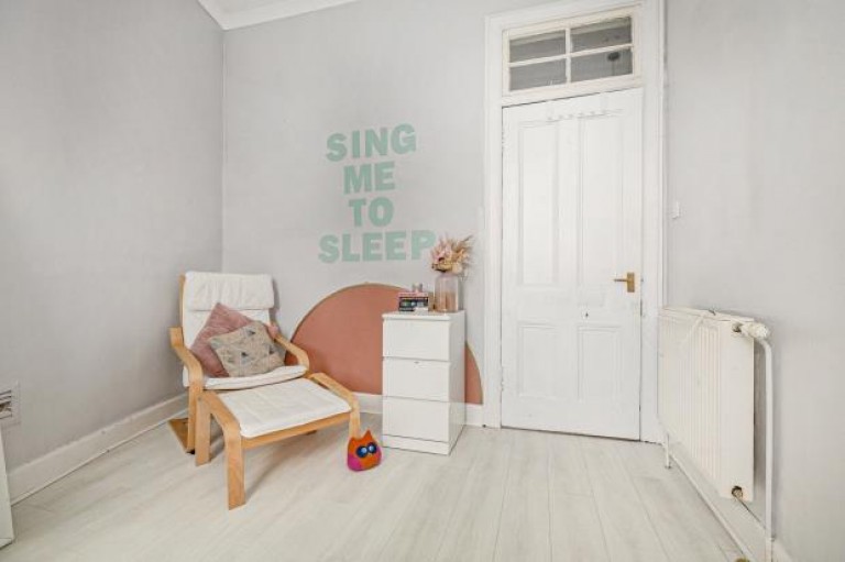 Images for 2/1, Holmbank Avenue, Shawlands, Glasgow