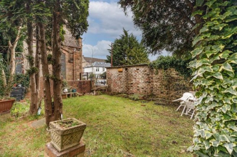 Images for 2/1, Holmbank Avenue, Shawlands, Glasgow