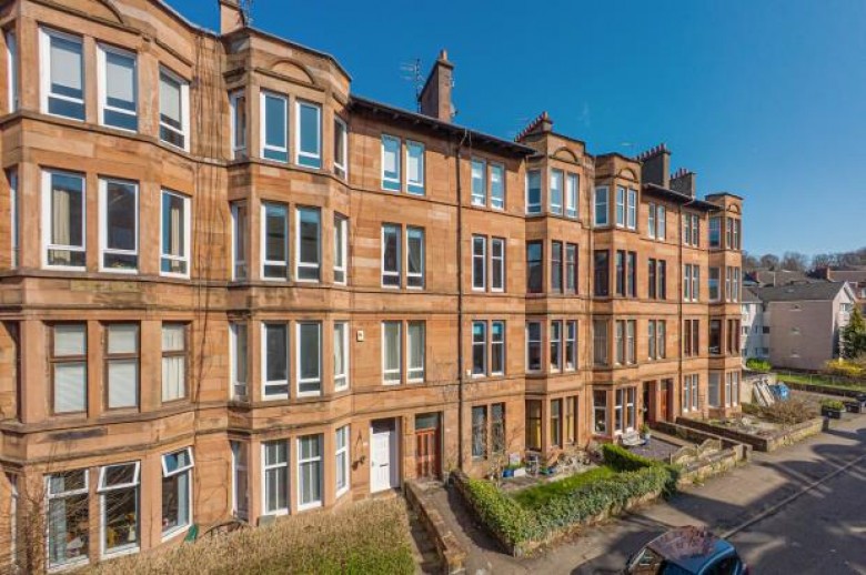 Click the photo for more details of 2/1, Woodford Street, Shawlands, Glasgow