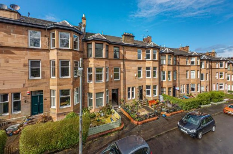 Click the photo for more details of 1/2, Camphill Avenue, Langside, Glasgow