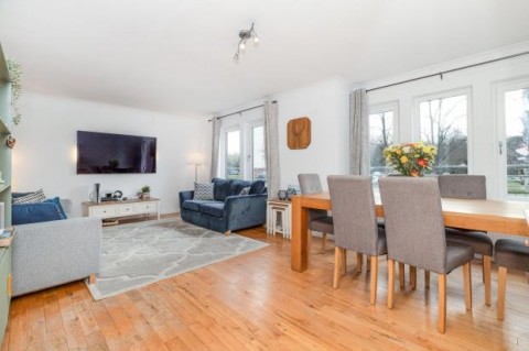 Click the photo for more details of 1/1, St. Andrews Drive, Glasgow, Glasgow City