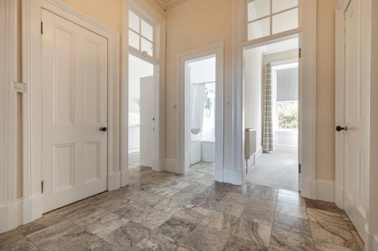 Images for 0/1, Hampden Terrace, Mount Florida