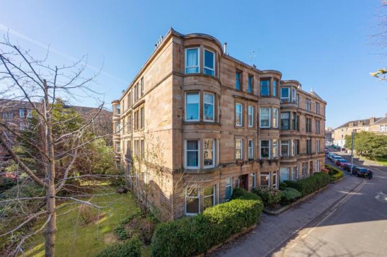 Click the photo for more details of 1/3, Battlefield Gardens, Battlefield, Glasgow
