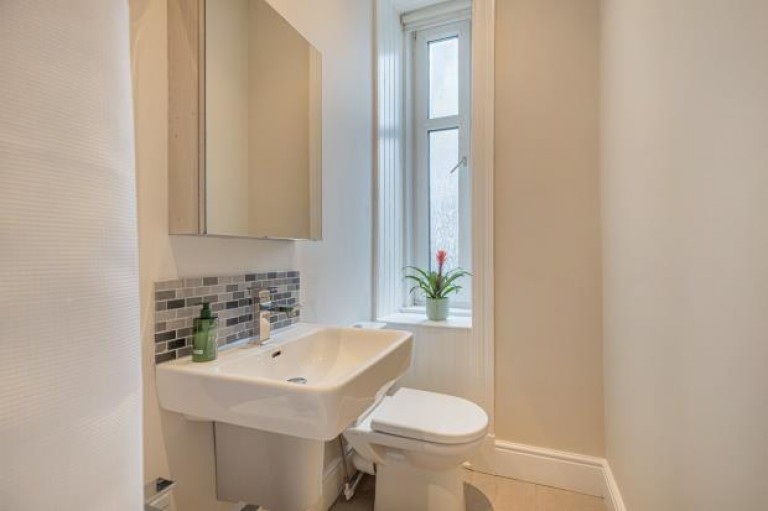 Images for 2/2, Tantallon Road, Shawlands, Glasgow
