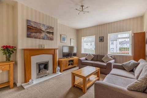 Click the photo for more details of Castle Road, Newton Mearns, Glasgow, East Renfrewshire