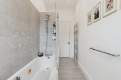 Images for Flat 2/2, Ledard Road, Battlefield, Glasgow