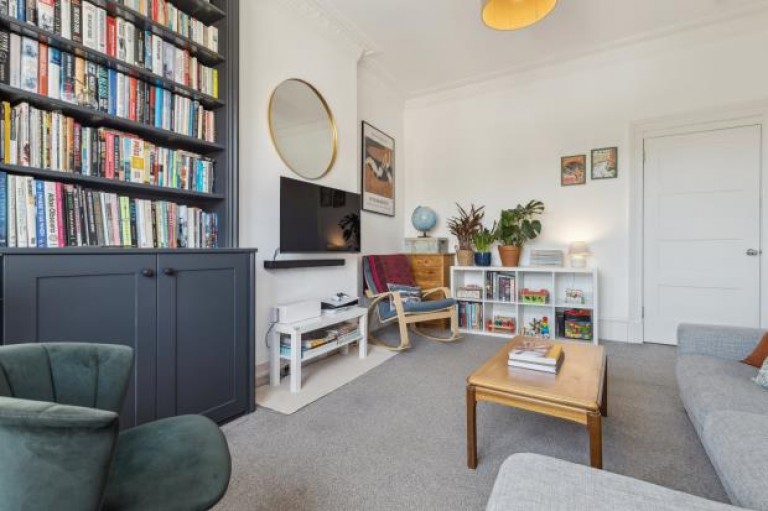 Images for Flat 2/2, Ledard Road, Battlefield, Glasgow