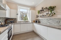 Images for Flat 2/2, Ledard Road, Battlefield, Glasgow
