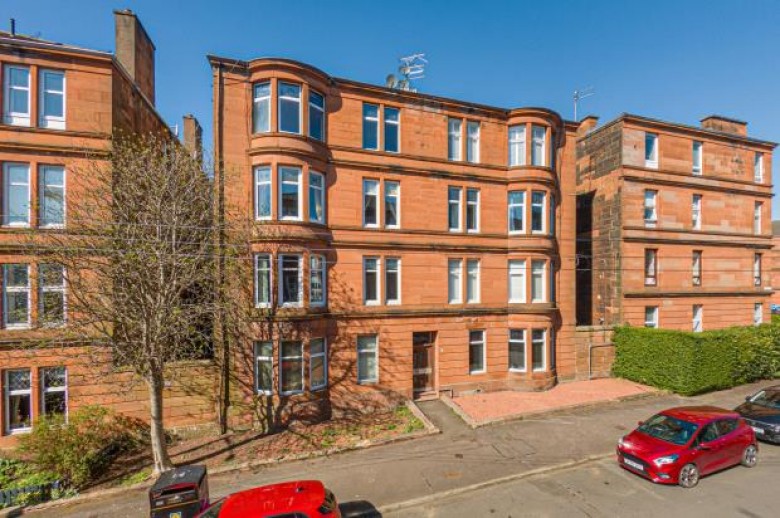 Click the photo for more details of 1/2, Lochside Street, Shawlands, Glasgow