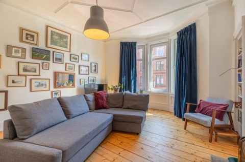 Click the photo for more details of 1/2, Lochside Street, Shawlands, Glasgow