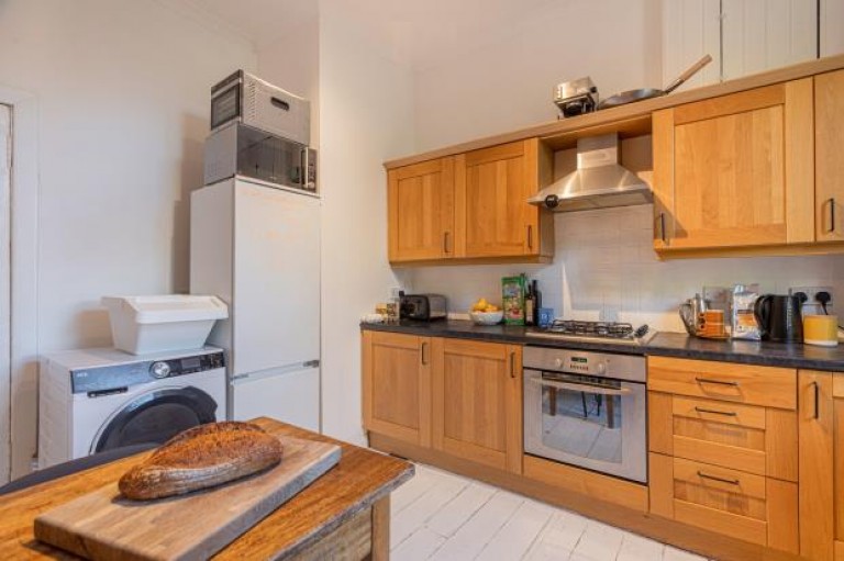 Images for 1/2, Lochside Street, Shawlands, Glasgow