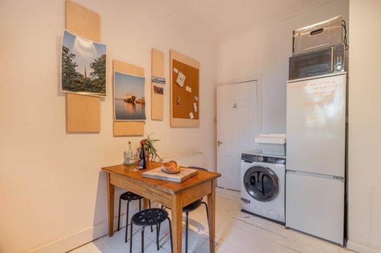 Images for 1/2, Lochside Street, Shawlands, Glasgow