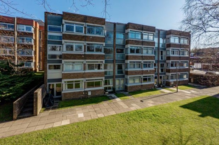 Images for Flat 3, Bute Court, Dirleton Drive, Shawlands, Glasgow