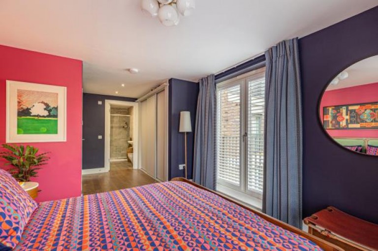 Images for Flat 2/4, Eastwoodhill Grove, Giffnock, Glasgow, East Renfrewshire