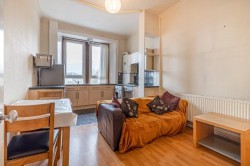 Images for 2/2, Ellangowan Road, Shawlands