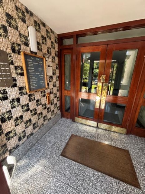Click the photo for more details of 1/2, Haggswood Avenue, Pollokshields