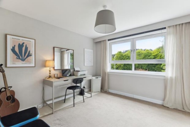 Images for 1/2, Haggswood Avenue, Pollokshields