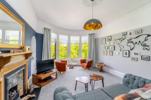 Click the photo for more details of 2/1, Fotheringay Road, Pollokshields, Glasgow