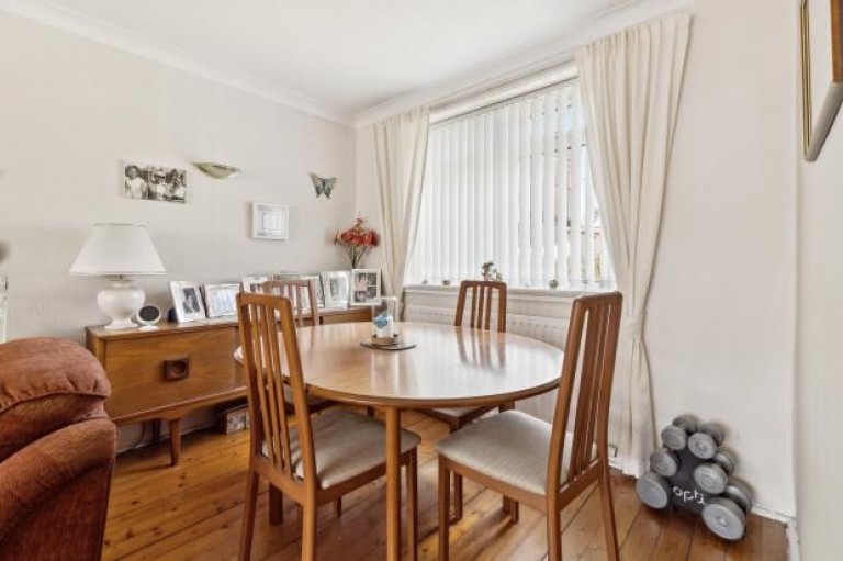 Images for Brenfield Avenue, Muirend, Glasgow