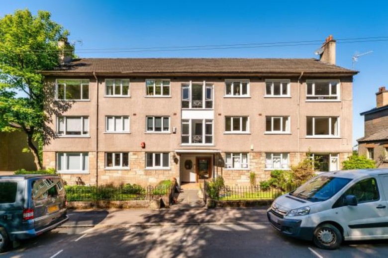 Click the photo for more details of 2/1, Camphill Avenue, Shawlands