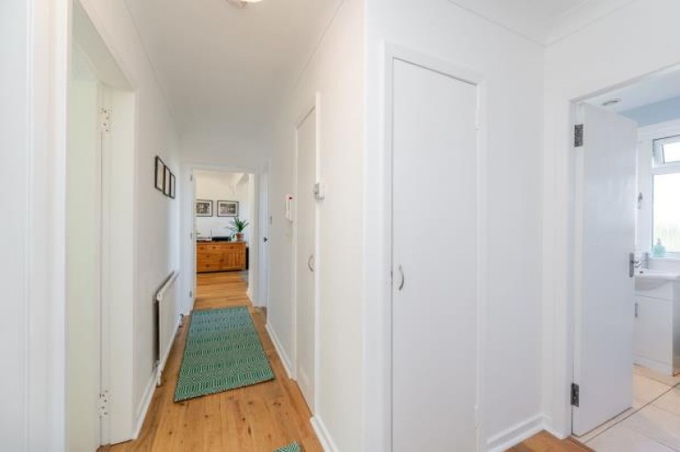 Images for 2/1, Camphill Avenue, Shawlands