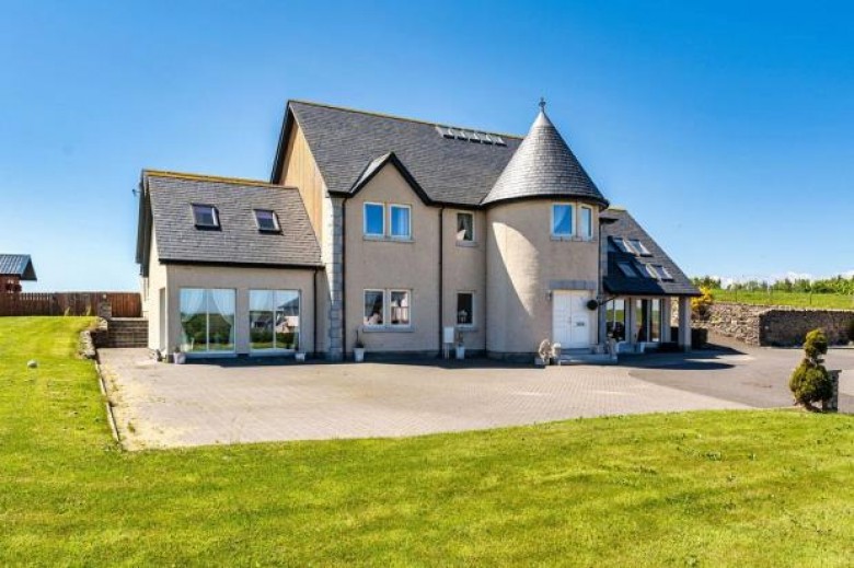 Click the photo for more details of Hillview House, Kinneff, Montrose, Aberdeenshire