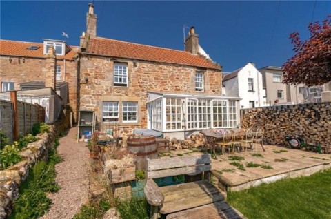 Click the photo for more details of Charlotte Cottage, 26 Marketgate South, Crail, Anstruther
