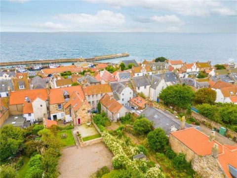 Click the photo for more details of Kellie Lodging, 23 High Street, Pittenweem, Anstruther