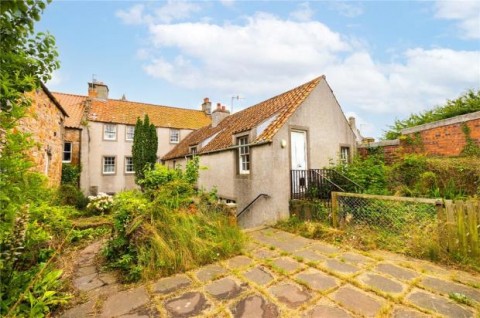 Click the photo for more details of Kellie Lodging, 23 High Street, Pittenweem, Anstruther