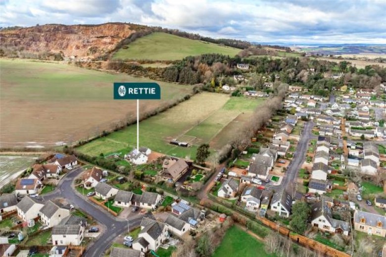 Click the photo for more details of Barr Mor, Burnside, Balmullo, St. Andrews