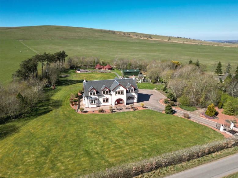 Click the photo for more details of Thankerton, Biggar, South Lanarkshire