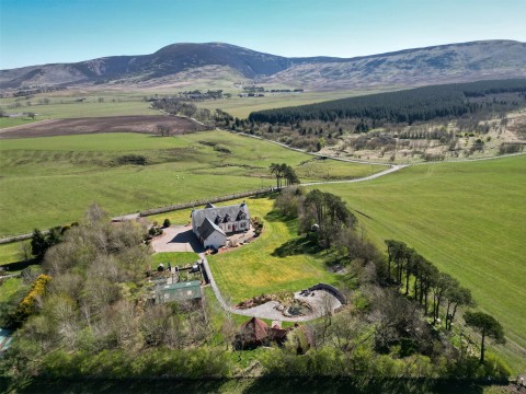 Click the photo for more details of Thankerton, Biggar, South Lanarkshire