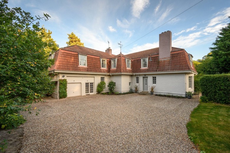 Click the photo for more details of Edinburgh Road, Gifford, Haddington