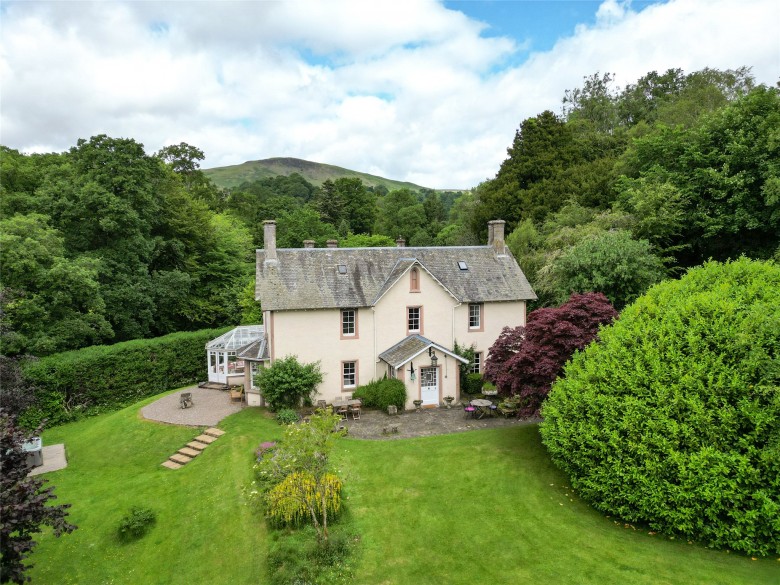 Click the photo for more details of Crieff, Perthshire