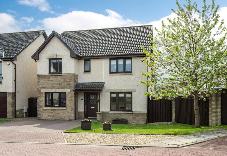 Click the photo for more details of Kirkliston, Midlothian