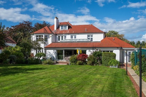 Click the photo for more details of Longniddry, East Lothian