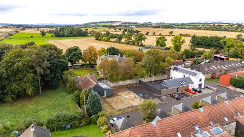 Click the photo for more details of Linlithgow, West Lothian