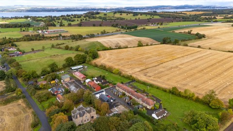 Click the photo for more details of Linlithgow, West Lothian