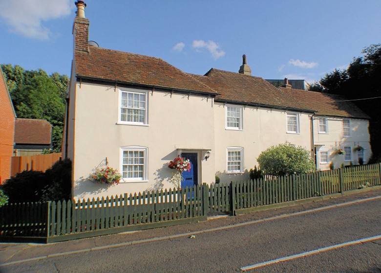 Click the photo for more details of Cross Keys Cottage, Bolts Hill, Chartham