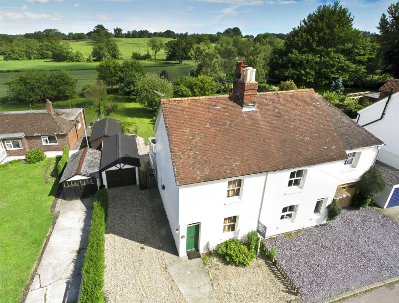 Click the photo for more details of Ivy Cottage, 4 The Street, Little Chart