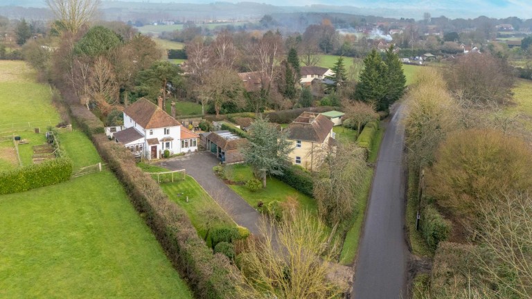 Images for Gladstone Cottage, Egerton Road, Ashford