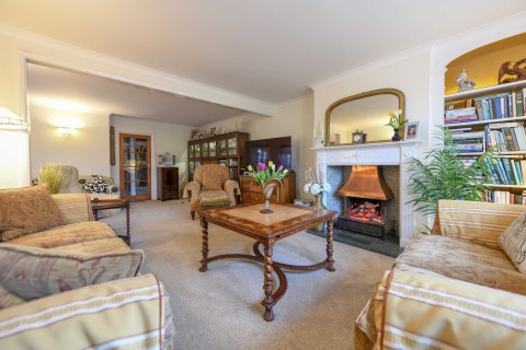 Click the photo for more details of Gladstone Cottage, Egerton Road, Ashford