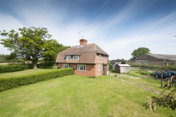 Images for Barnfield Cottages, Barnfield Road, Charing Heath