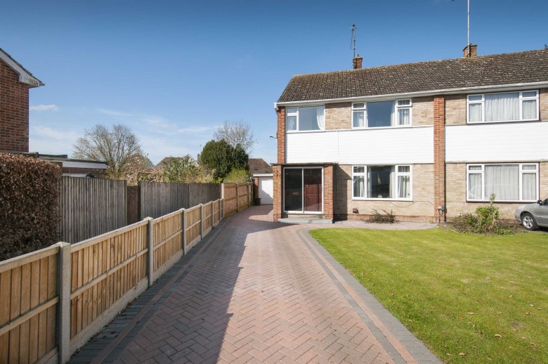 Click the photo for more details of Woodbrook, Charing