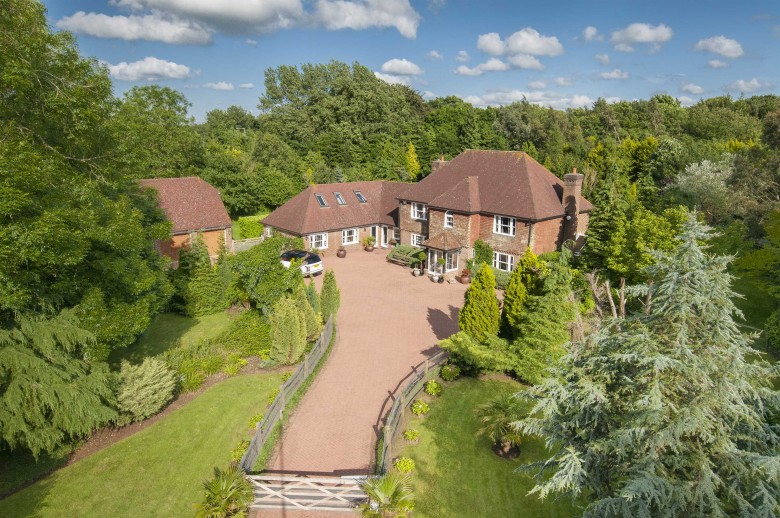 Click the photo for more details of Cherry Hey, Charing Hill, Charing