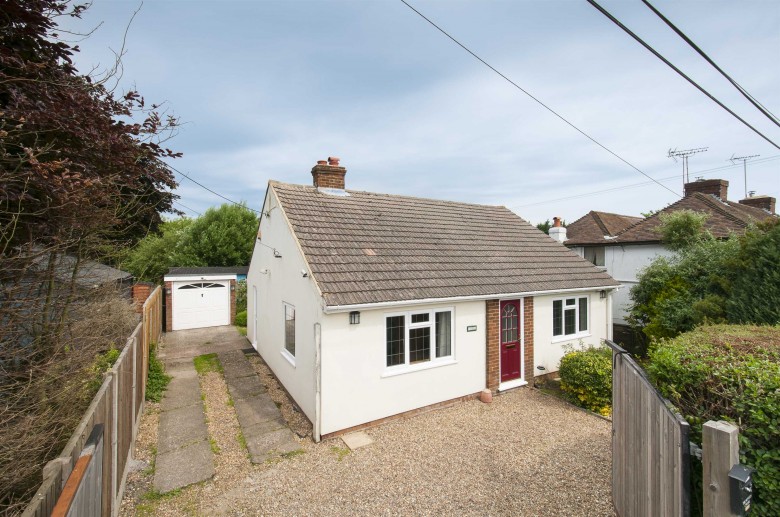 Click the photo for more details of The Wyvern, The Street, Molash