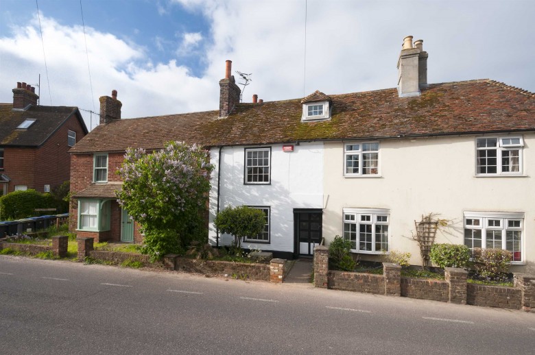 Click the photo for more details of Adams Cottage, 40 Shalmsford Street, Canterbury